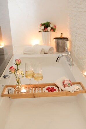 1 bedroom, premium bedding, memory foam beds, in-room safe