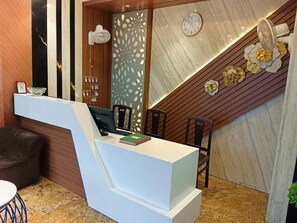 前台