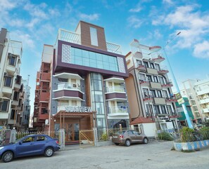 Front of property - Royal Sea View (Kanthi)