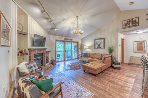 TV connectée, cheminée