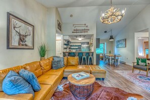 Una Smart TV, una chimenea