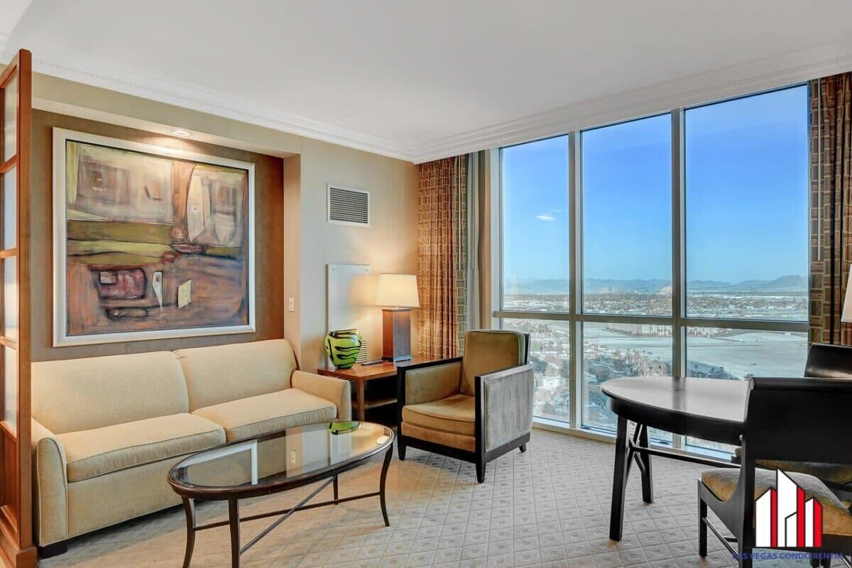 Flatscreentelevisie en een kantoor