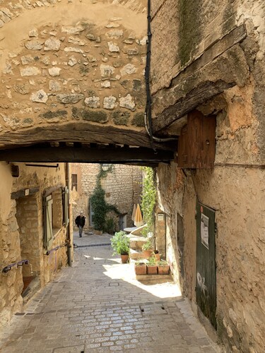 Cosy and Comfy Studio With Sea View