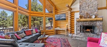 Cabin | Updated | Hot tub | AC | Theater | Trails!
