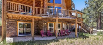 Cabin | Updated | Hottub | Theater | Forest Backin