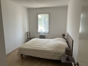 2 bedrooms