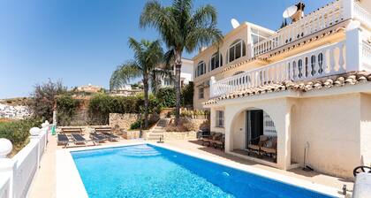 Villa 'Janina' with Sea View, Wi-Fi and Air Conditioning
