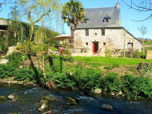 Maison de vacances 'Gite Du Moulin Du Poulloguer' avec terrasse privée, jardin privé et Wi-Fi