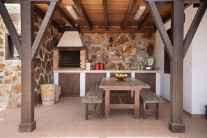 Outdoor dining - Vacation Home 'Casa Jess' with Private Terrace, Private Garden and Wi-Fi (Tías)