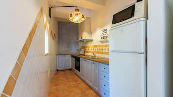 Réfrigérateur, four, plaque de cuisson, lave-vaisselle