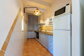 Réfrigérateur, four, plaque de cuisson, lave-vaisselle