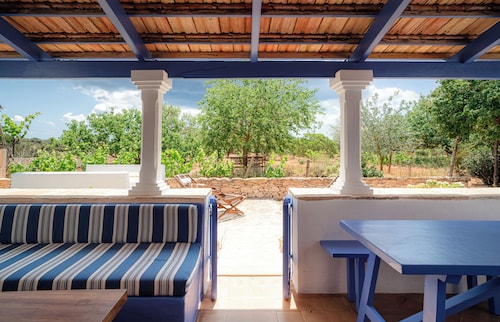 Country House 'Can Pep Martí' with Private Terrace, Shared Garden and Wi-Fi