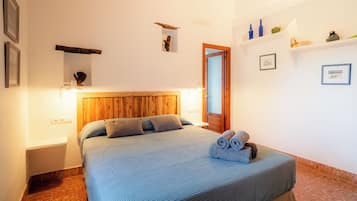 3 camere, ferro/asse da stiro, Wi-Fi gratuito, lenzuola