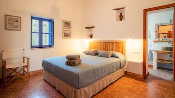3 habitaciones, tabla de planchar con plancha y wifi gratis