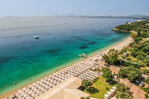 Beach nearby - Apartment 'Blue Lagoon Barbati' with Shared Pool, Wi-Fi and Air Conditioning (Corfu)
