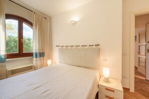 1 habitación y ropa de cama 