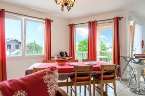 Interior - Gîte La Sabaudia in the Heart of the Vosges for 10 Guests (Gérardmer)