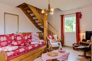 TV, video games, DVD player - Gîte La Sabaudia in the Heart of the Vosges for 10 Guests (Gérardmer)