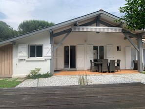 Exterior - Country house 'Villa Des Ponteils' with private pool, Wi-Fi and air conditioning (Moliets-et-Maa)