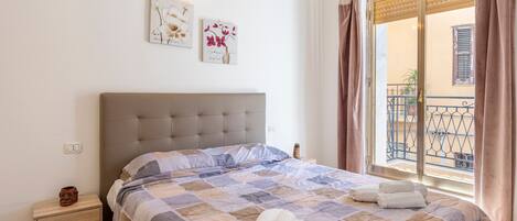 2 chambres, fer et planche Ă repasser, Wi-Fi gratuit, draps fournis