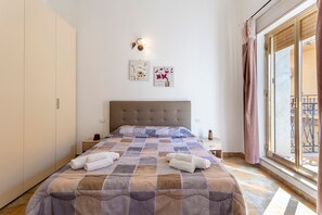 2 bedrooms, iron/ironing board, free WiFi, bed sheets