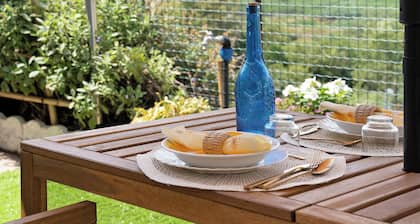 Apartment 'La Casa Di Giosy' with Private Garden and Wi-Fi