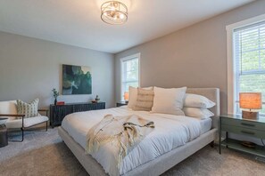 4 Schlafzimmer, Bügeleisen/Bügelbrett, Reisekinderbett, kostenloses WLAN