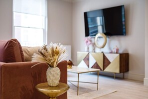 Basic Apartment, Multiple Beds | Interior - Marble Arch Suite 3-hosted by Sweetstay (London)