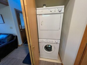 Interior - Ridgeline Townhome-GREAT Views-Close to Town-AC- (Red Lodge)