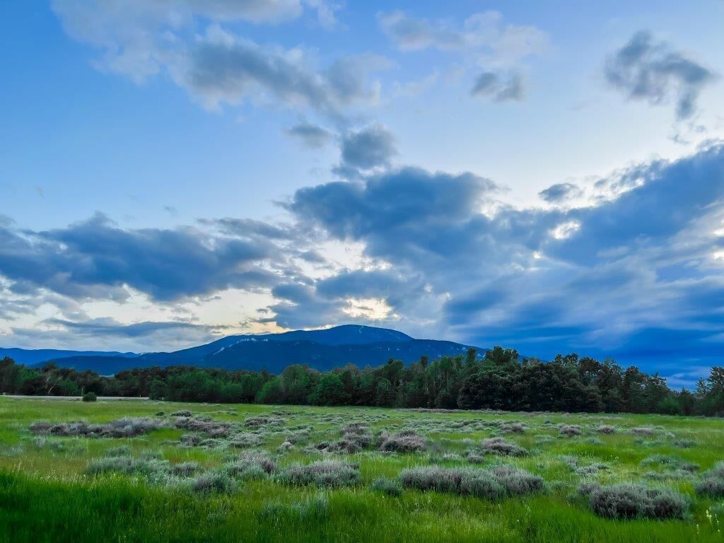 Unobstructed views of the mountains