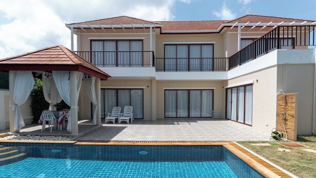 Pool - East Villa 4 (Choeng Thale)