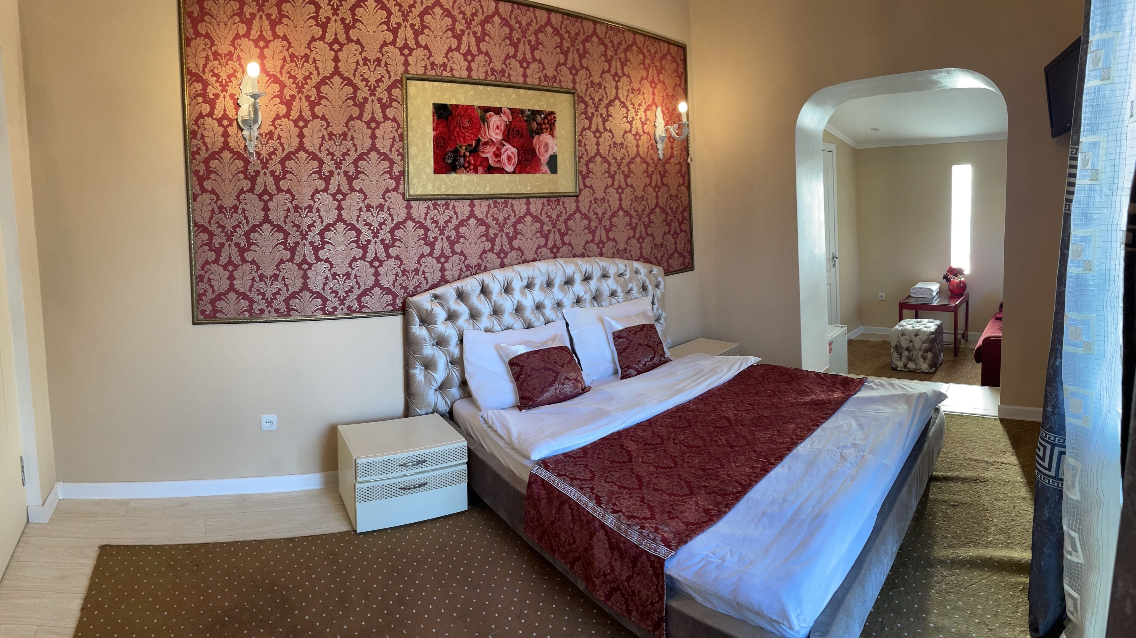 elite room | individually decorated, individually furnished, laptop workspace