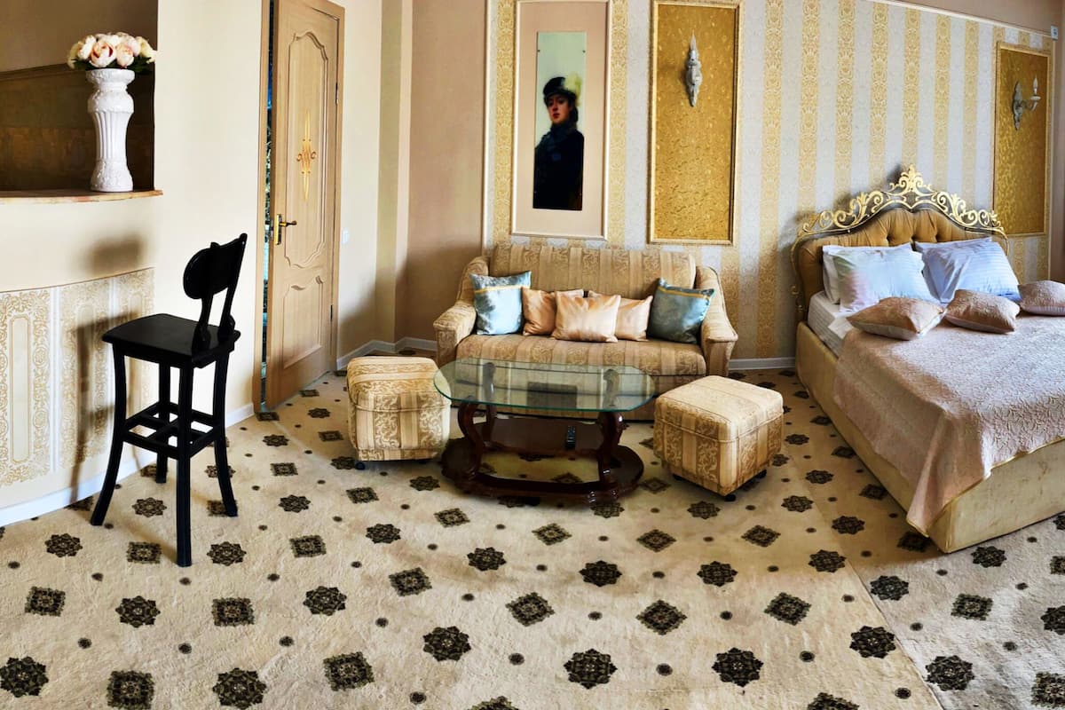 1 habitación, decoración personalizada y muebles diferentes