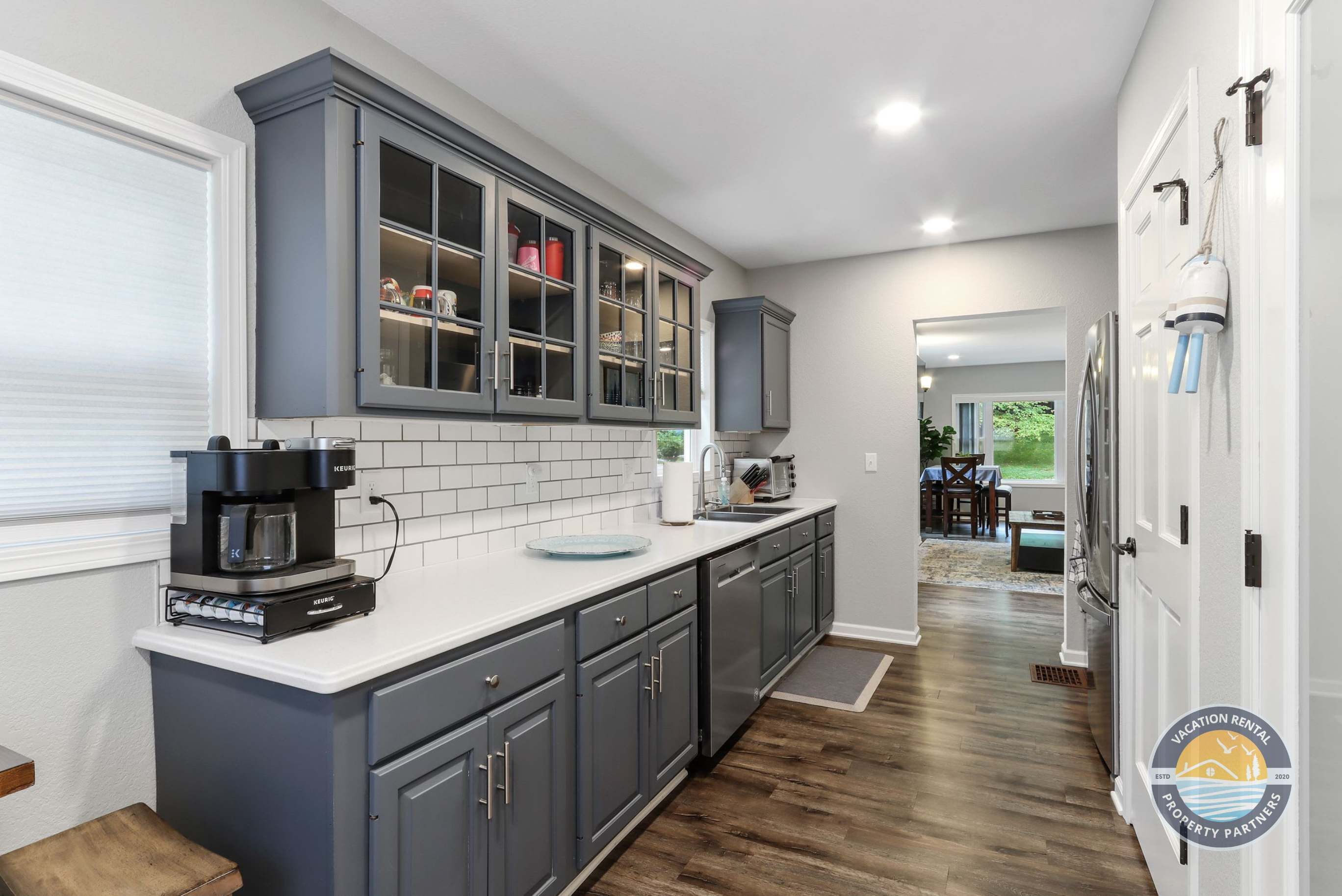 冰箱、微波炉、烤箱、炉灶