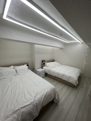 Ropa de cama de alta calidad, cubrecamas y colchones con pillow-top