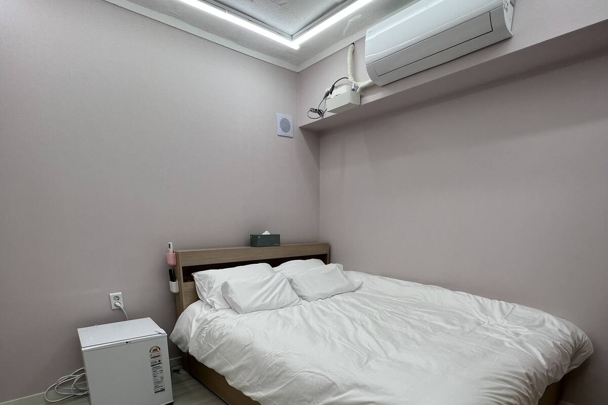 Deluxe Double Room 105