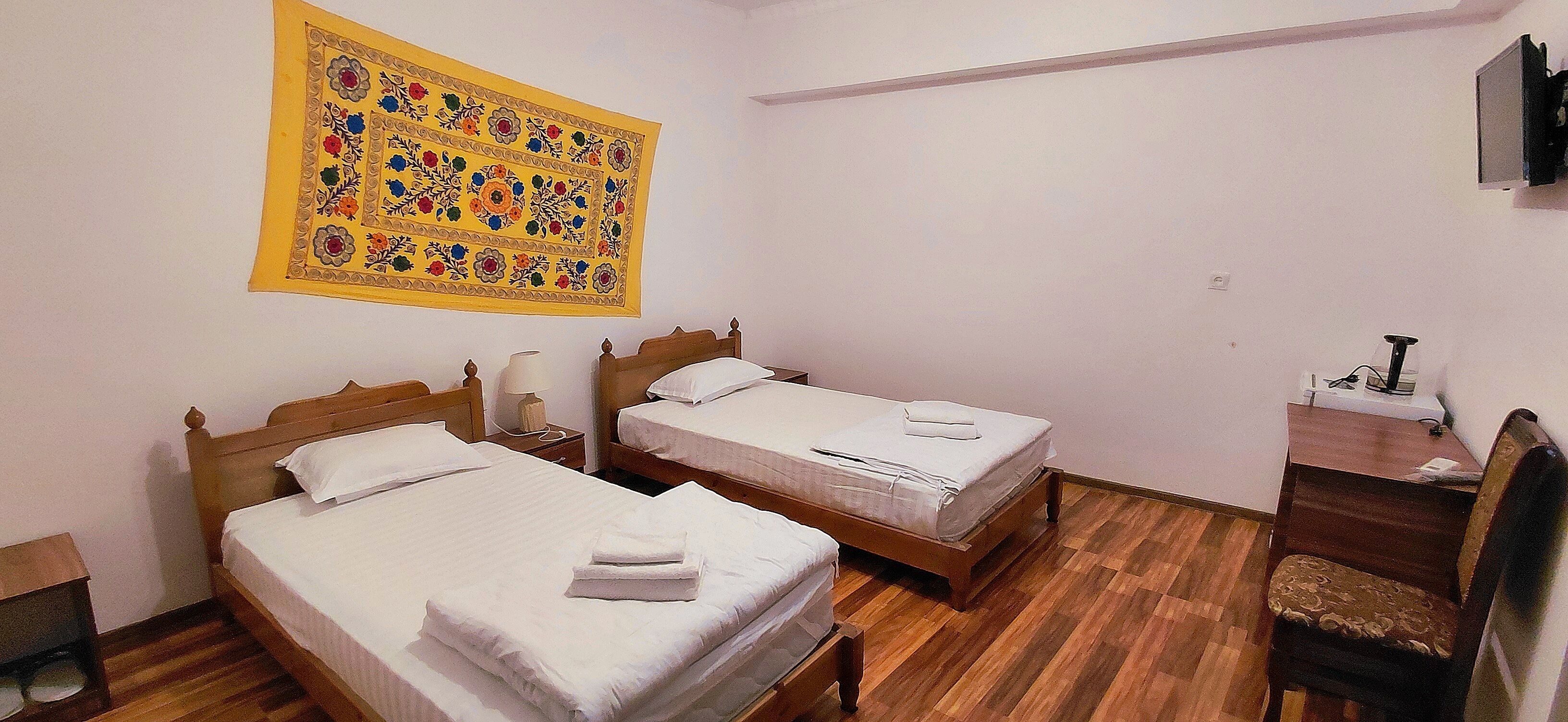 Superior Double or Twin Room | Bathroom | Deep-soaking bathtub, free toiletries, hair dryer, bathrobes