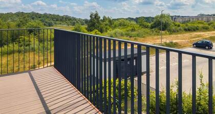Flisykowskiego 9 | Bright Apartment | Parking