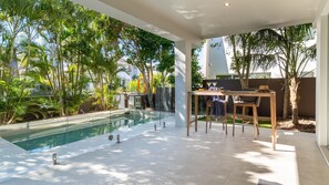 Pool - Malibu Beach House- only 100m to the beach (Kingscliff)