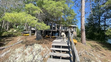 Enceinte de lâhĂ©bergement