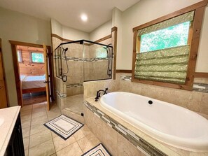 Shower, hair dryer, towels - Owls View- Luxury Mountain Retreat, Theater, Hot Tub, Pool Table, Foosball, Long Range Vistas (Todd)