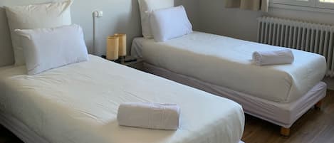 Exclusive Room | Desk, blackout drapes, free WiFi, bed sheets