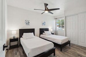 4 bedrooms, iron/ironing board, free WiFi, bed sheets