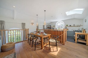 Dining - The Old Chapel - sleeps 6 guests  in 3 bedrooms (Beaminster)
