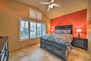 4 bedrooms, iron/ironing board, travel crib, free WiFi