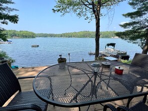 Outdoor dining - Sandy waterfront near Traverse City on High Lake dock, kayak, firepit! Dog ok (Traverse City)