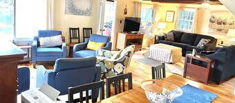 Lake Demmon Lodge-Beach,Boats,Fishing,FUN!