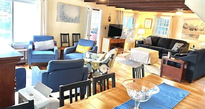 Lake Demmon Lodge-Beach,Boats,Fishing,FUN!
