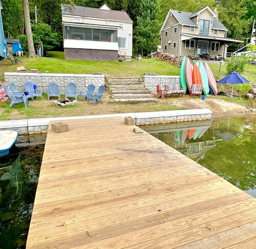 Lake Demmon Lodge-Beach,Boats,Fishing,FUN!
