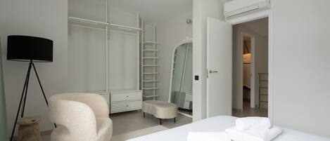 1 chambre, fer et planche à repasser, Wi-Fi gratuit, draps fournis